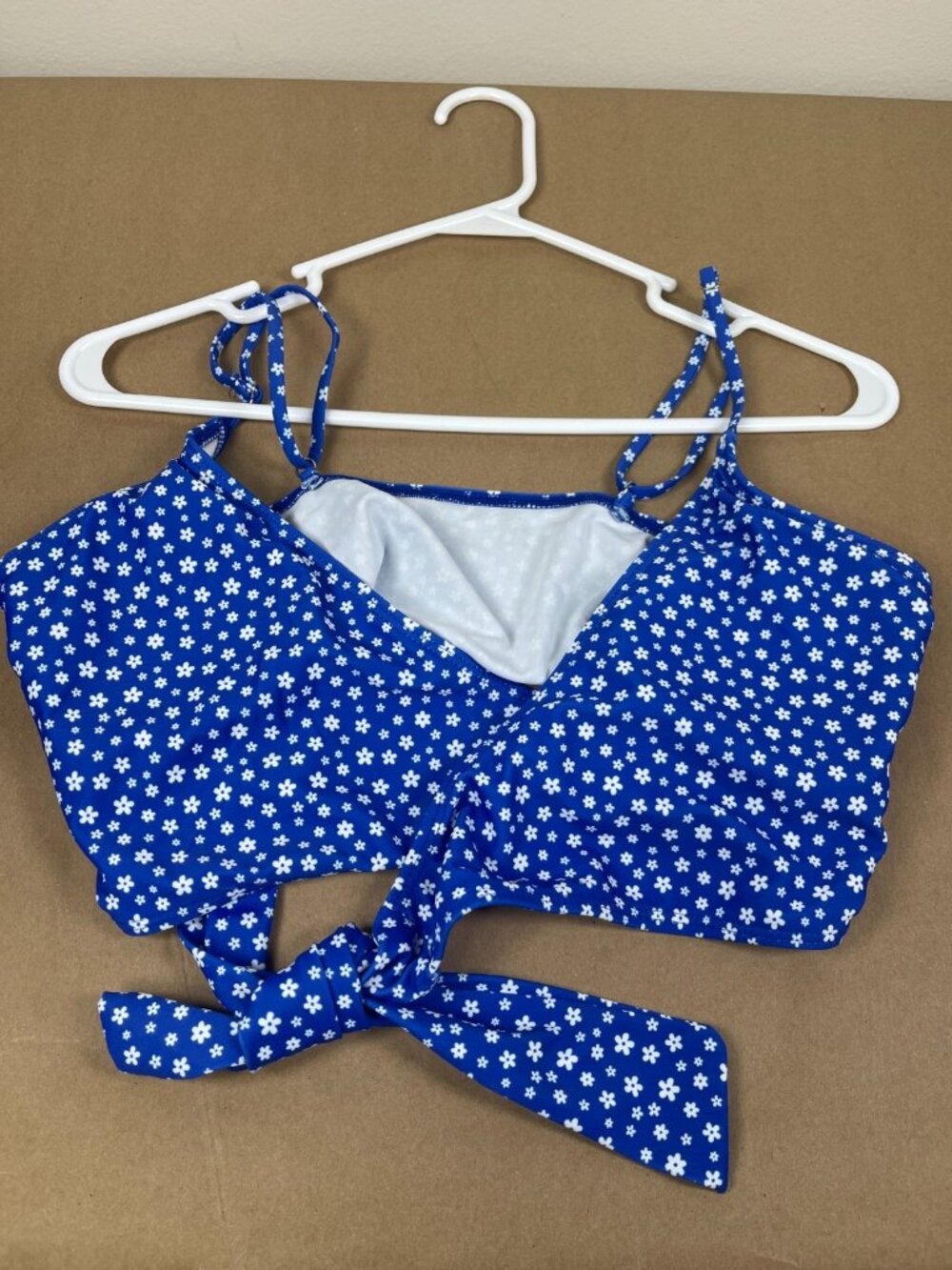 Women's Blue Floral Wrap Bikini Top Tie Front Adjustable Straps Size M